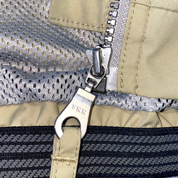 RARE- OFFICIAL MURPHY&NYE CREW Valencia 32nd America’s Cup Women Size XL - Picture 13 of 16